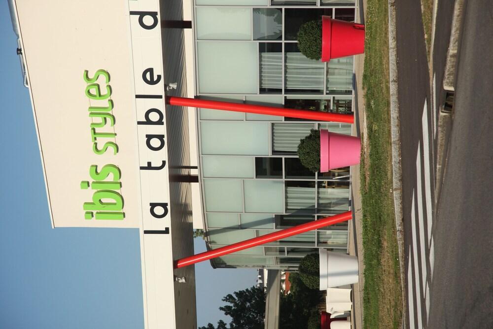 ホテル Ibis Styles Nantes Reze Aeroport エクステリア 写真