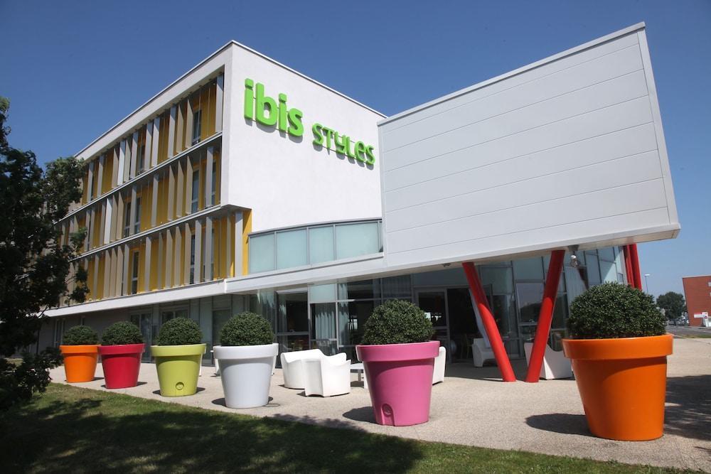 ホテル Ibis Styles Nantes Reze Aeroport エクステリア 写真
